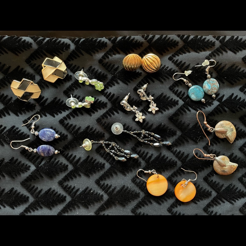 Vintage bundle of fashion earrings with man made and natural stones, shells.